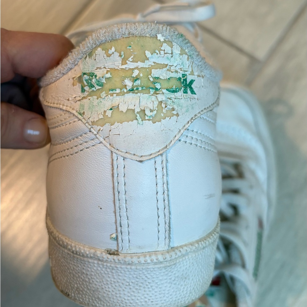 Reebok White Mens Sneakers, Sz 9.5 Used - Picture 9 of 11